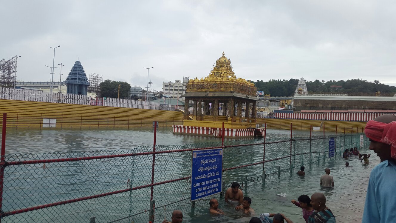 Sri Swami Pushkarini temple tank, Tirumala